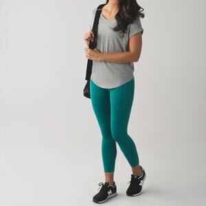 Lululemon Zone In Crop Leggings in Forage Teal 6 Pants